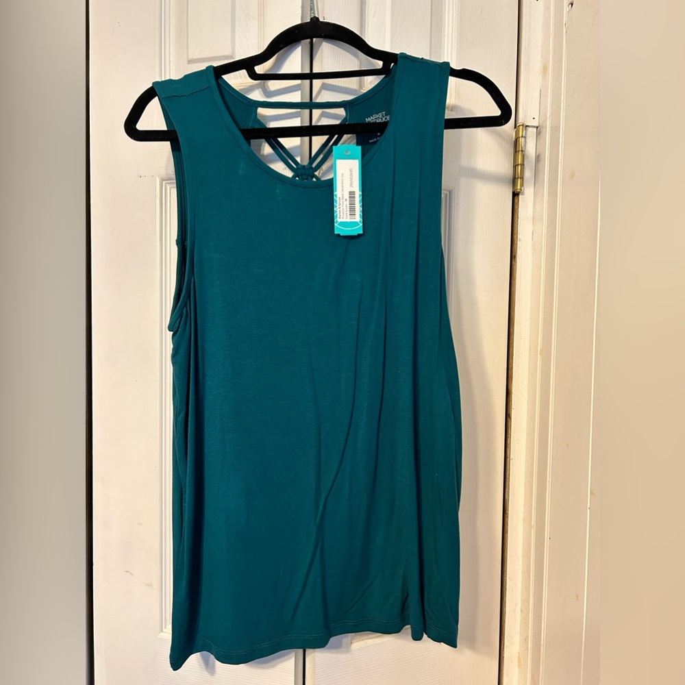 Knit knot back top